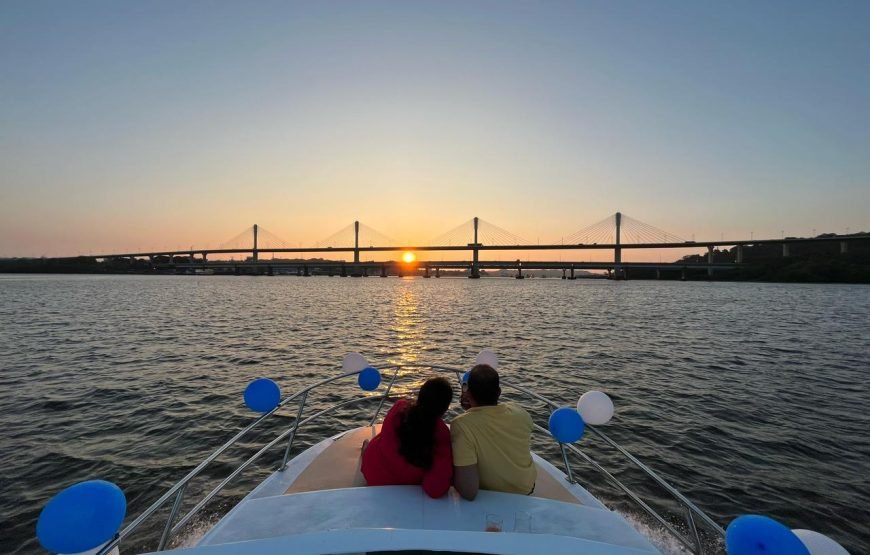 Sail For 2 Hours In Baystar In Goa