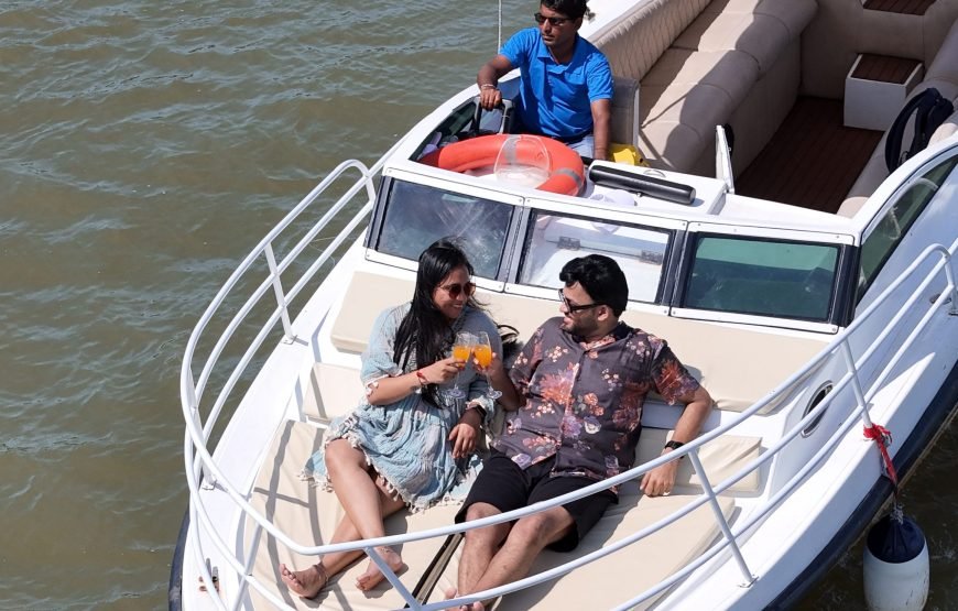 Sail For 2 Hours In Baystar In Goa