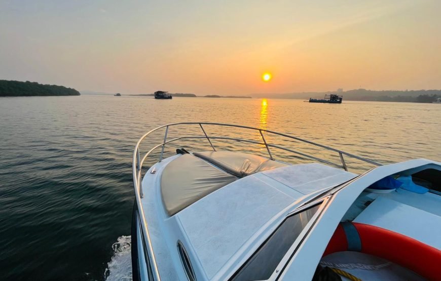 Sail For 2 Hours In Baystar In Goa